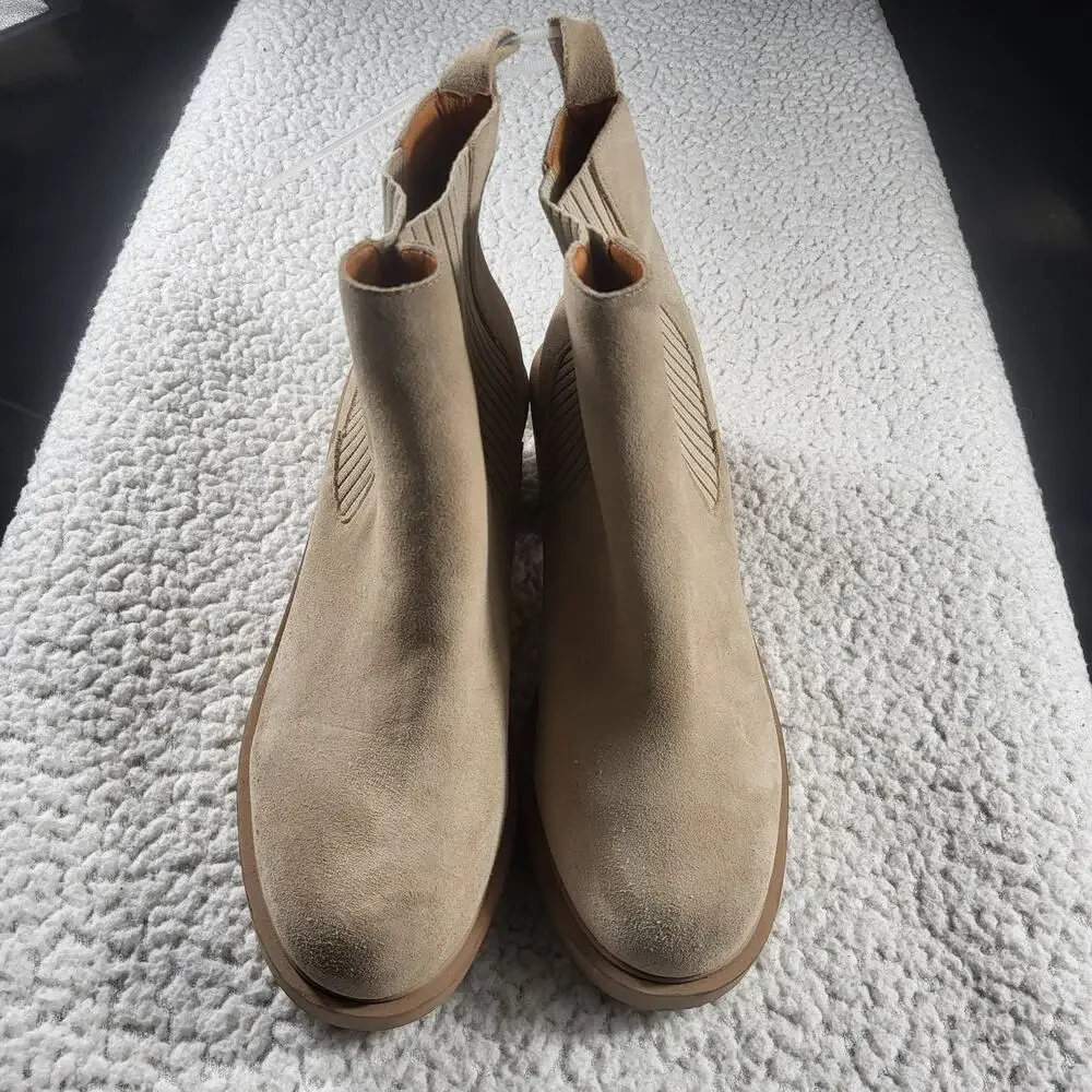 Andre Assous Gemma Water Resistant Suede Leather Chelsea Boots size 9.5